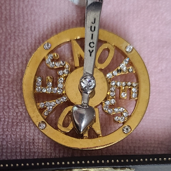 Juicy Couture Vintage Pendant - Picture 3 of 6
